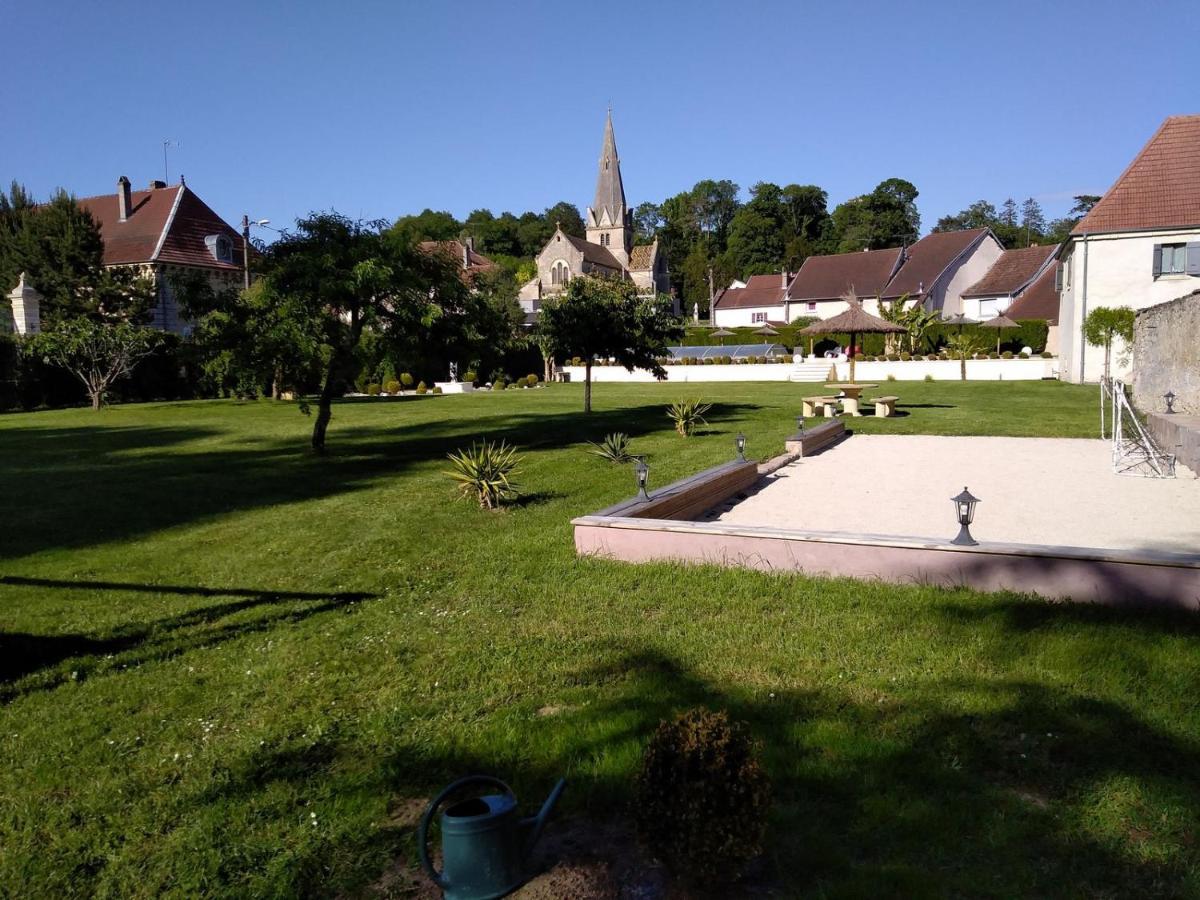 Le Domaine Des Papillons Hotell Beaujeu-Saint-Vallier-et-Pierrejux Eksteriør bilde